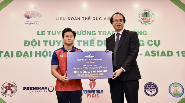 Á quân ASIAD 19 Nguyễn Văn Khánh Phong nhận thưởng lớn - Ảnh 2.