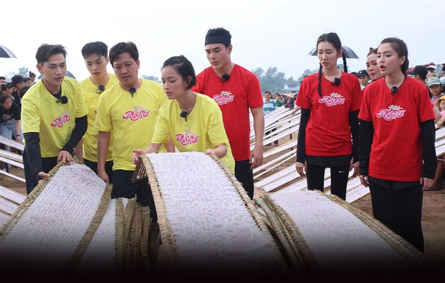 Bích Phương bật khóc, tiết lộ từng suy sụp khi tham gia 'Hành trình rực rỡ' - Ảnh 2. Bích Phương bật khóc, tiết lộ từng suy sụp khi tham gia 'Hành trình rực rỡ' - Ảnh 2.