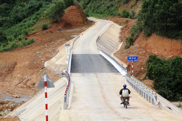 Quảng Nam: Thanh tra 60 công trình ở huyện miền núi, phát hiện 51 cái sai phạm - Ảnh 1.