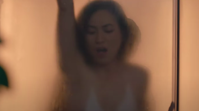 Phim 18+ của Miu Lê doanh thu ảm đạm, nhận 'mưa' lời chê - Ảnh 5. Phim 18+ của Miu Lê doanh thu ảm đạm, nhận 'mưa' lời chê - Ảnh 5.