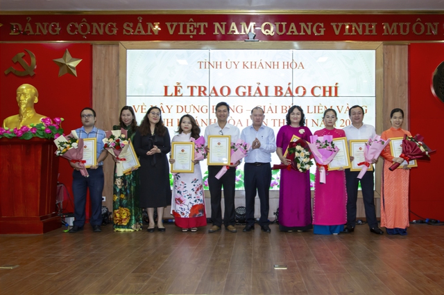Giải báo chí về xây dựng Đảng tỉnh Khánh Hòa tăng kỷ lục tác phẩm dự thi  - Ảnh 1.