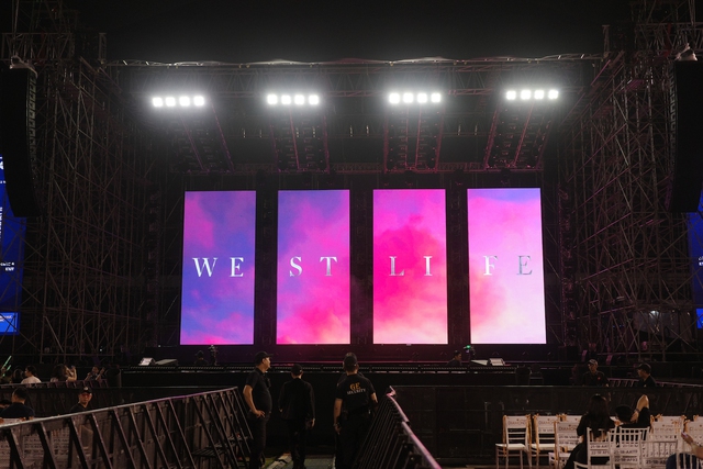 Ban tổ chức đêm diễn Westlife tại TP.HCM lên tiếng - Ảnh 3.