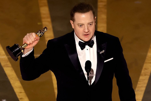 Brendan Fraser giành giải Oscar danh giá cho màn hóa thân trong “The Whale”. Nguồn Getty