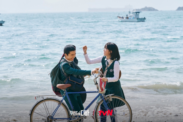 Phim 'Diva của đảo hoang' có Park Eun Bin gây sốt đi kèm với tranh cãi - Ảnh 7.