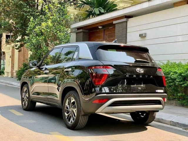 SUV đô thị: Hyundai Creta bất ngờ 'lên đồng', vượt mặt bộ đôi Kia Sonet/Seltos - Ảnh 4.