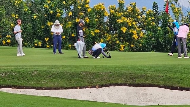 Bắc Ninh yêu cầu giải trình việc giám đốc sở đi chơi golf trong giờ hành chính - Ảnh 1. Bắc Ninh yêu cầu giải trình việc giám đốc sở đi chơi golf trong giờ hành chính - Ảnh 1.