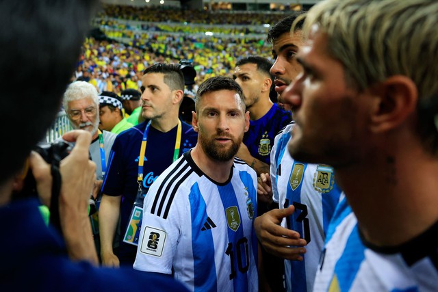 Messi làm gì sau vòng loại World Cup 2026, tương lai HLV Scaloni với đội tuyển Argentina? - Ảnh 3.