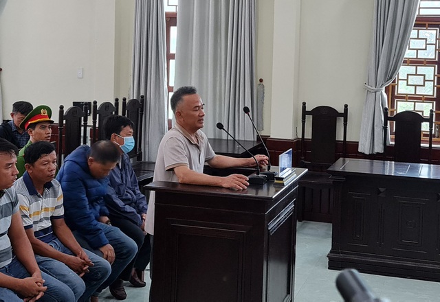 Ninh Thuận: Tuyên phạt giám đốc đăng kiểm 4 năm 6 tháng tù vì nhận hối lộ - Ảnh 2.