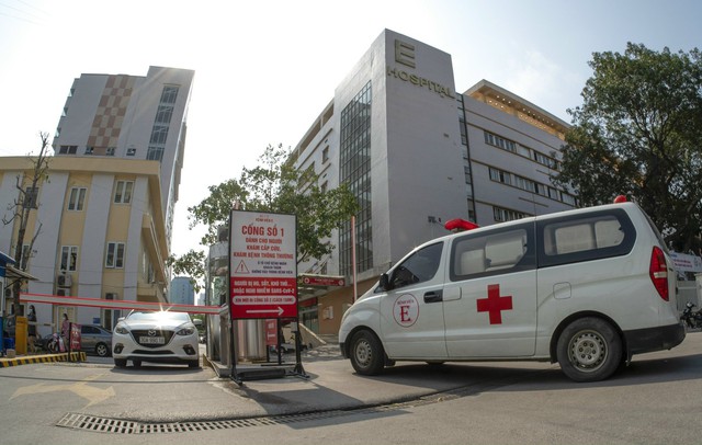 Bệnh viện E triển khai cấp cứu ngoại viện - Ảnh 1.