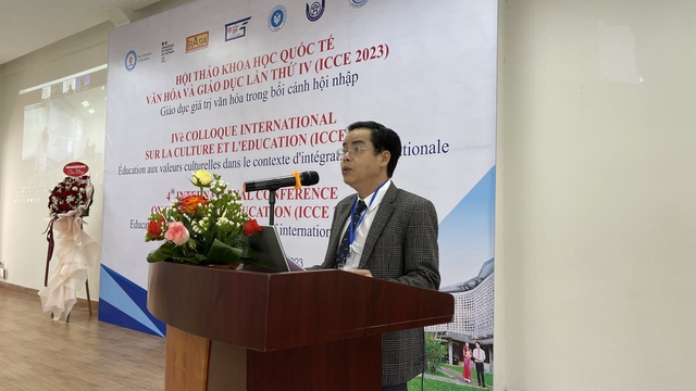 Lưu truyền những giá trị văn hóa 'đặt trên vai' những nhà giáo - Ảnh 1. Lưu truyền những giá trị văn hóa 'đặt trên vai' những nhà giáo - Ảnh 1.