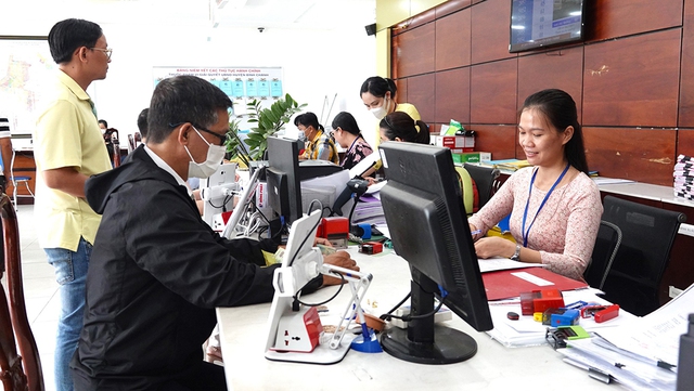 TP.HCM rộng cửa đón người tài giỏi - Ảnh 3. TP.HCM rộng cửa đón người tài giỏi - Ảnh 3.