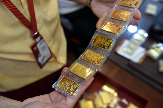 Giá vàng hôm nay 22.12.2023: Vàng miếng SJC vượt 76 triệu đồng/lượng- Ảnh 1.