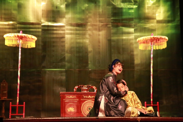 Vở opera ‘Khung cảnh lãng quên’ tìm về nguồn cội của đạo diễn Pháp gốc Việt - Ảnh 5.