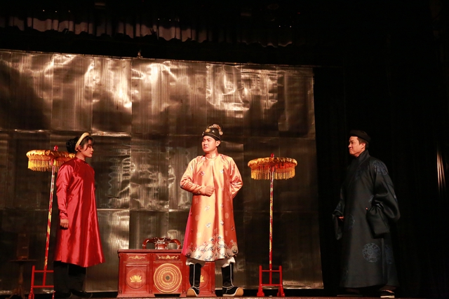 Vở opera ‘Khung cảnh lãng quên’ tìm về nguồn cội của đạo diễn Pháp gốc Việt - Ảnh 7.