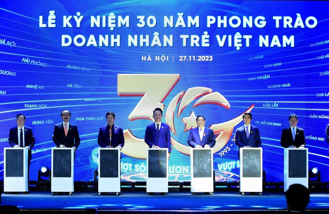 Thủ tướng Phạm Minh Chính: 'Doanh nhân trẻ đã truyền cảm hứng cho tôi' - Ảnh 1.