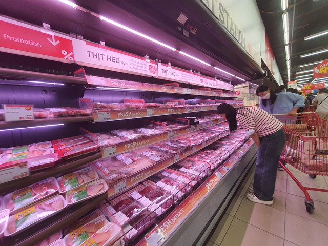 Giá heo hơi hôm nay 25.12.2023: Đi ngang trên diện rộng - Ảnh 1. Giá heo hơi hôm nay 25.12.2023: Đi ngang trên diện rộng - Ảnh 1.