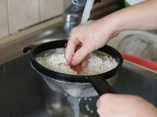 Nghiên cứu phát hiện lợi ích ít người biết của vo gạo trước khi nấu - Ảnh 1.