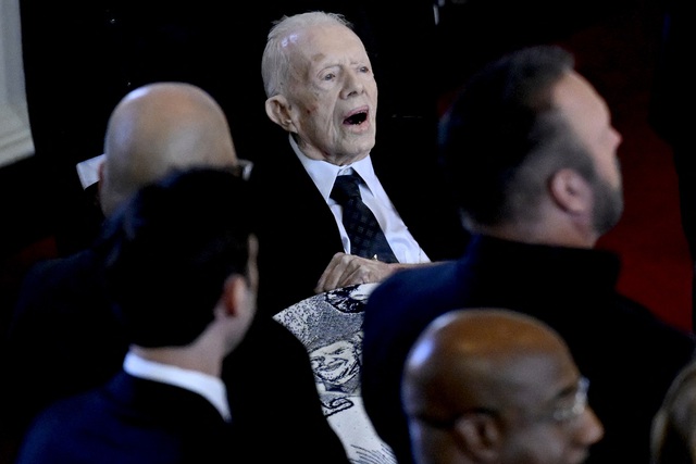 Cựu Tổng thống Mỹ Jimmy Carter dự lễ tưởng niệm người vợ quá cố - Ảnh 1.