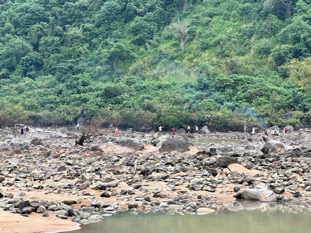 Phú Yên: Tìm thấy thi thể người đàn ông mất tích khi đang đi đánh cá - Ảnh 1.