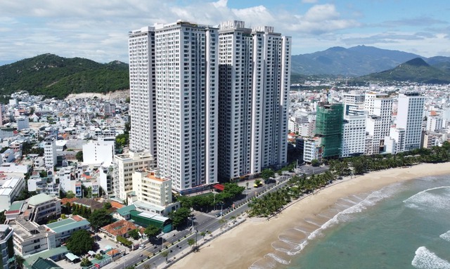 Hàng loạt khách sạn ở Nha Trang tự ý nâng từ 1 - 4 tầng - Ảnh 3.