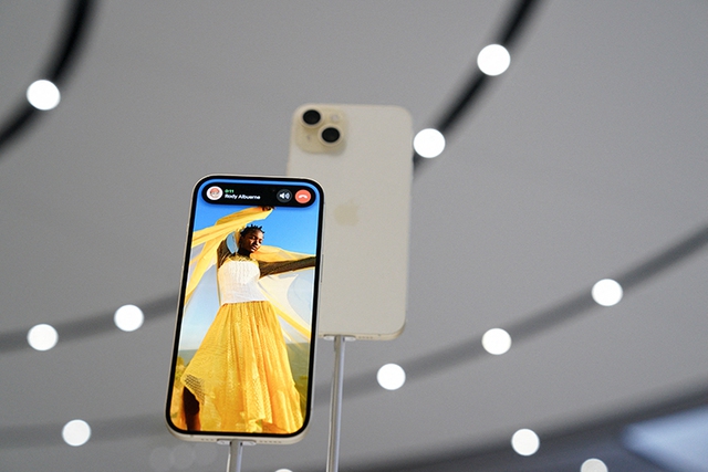 Doanh thu Apple sụt giảm bất chấp iPhone đạt kỷ lục - Ảnh 1. Doanh thu Apple sụt giảm bất chấp iPhone đạt kỷ lục - Ảnh 1.