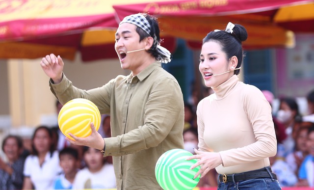 Ca sĩ Tố My: Chưa nghĩ đến chuyện tìm hạnh phúc riêng - Ảnh 1. Ca sĩ Tố My: Chưa nghĩ đến chuyện tìm hạnh phúc riêng - Ảnh 1.
