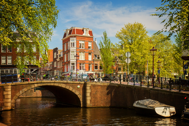 Thành phố kênh đào Amsterdam đẹp như tranh vẽ  - Ảnh 1.