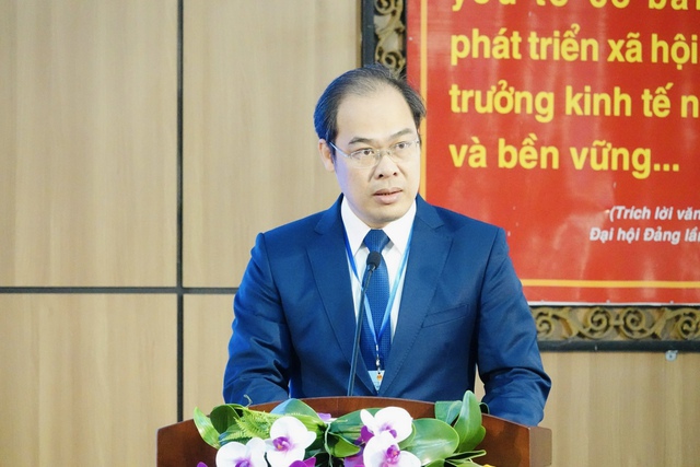 Sinh viên nước ngoài khu vực miền Trung hào hứng tranh tài hùng biện tiếng Việt - Ảnh 1. Sinh viên nước ngoài khu vực miền Trung hào hứng tranh tài hùng biện tiếng Việt - Ảnh 1.