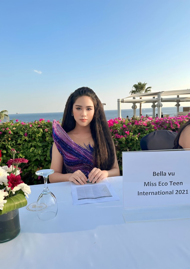 Diện 3 đầm của NTK Việt, Bella Vũ cuốn hút tại Miss Eco Teen 2023 - Ảnh 5.