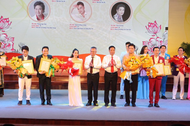 Trao 5 HCV cuộc thi cải lương Mộc Quán – Nguyễn Trọng Quyền năm 2023 - Ảnh 1.