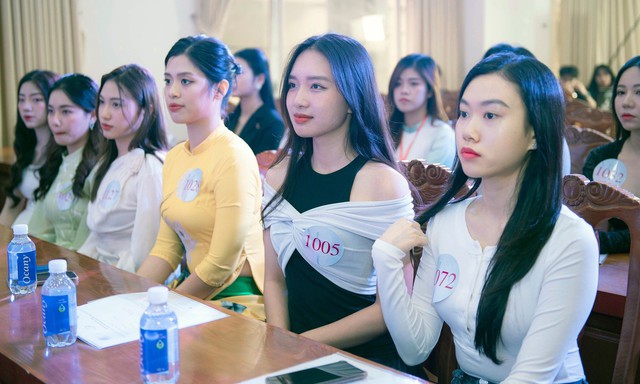 Hơn 1.000 nữ sinh gửi hồ sơ dự thi Khoa khôi sinh viên năm 2023 - Ảnh 1.