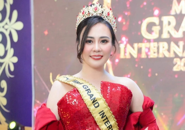 Phan Kim Oanh giữ vương miện lâu nhất tại Hoa hậu Quý bà Hòa bình Quốc tế - Ảnh 1.