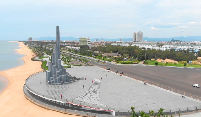Tháp Nghinh Phong thắng giải Công trình du lịch thành phố hàng đầu thế giới năm 2023 - Ảnh 2. Tháp Nghinh Phong thắng giải Công trình du lịch thành phố hàng đầu thế giới năm 2023 - Ảnh 2.