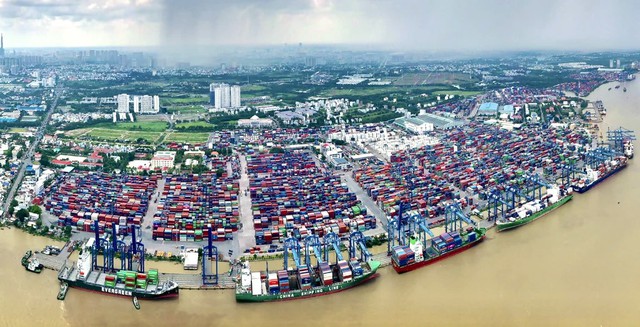 TP.HCM đề xuất giữ lại 2,5% nguồn thu phí hạ tầng cảng biển - Ảnh 1.