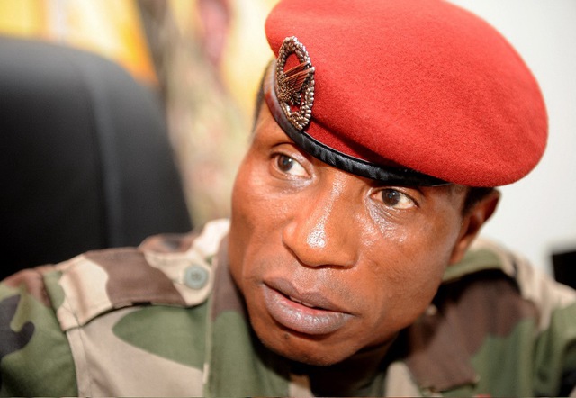 Toán biệt kích vũ trang tấn công nhà tù giải cứu cựu Tổng thống Guinea - Ảnh 1.