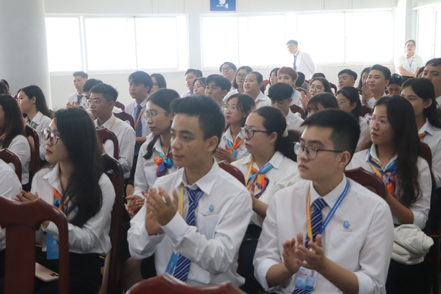 Tại sao người ta vừa học tốt, vừa tham gia phong trào, còn mình thì không? - Ảnh 4. Tại sao người ta vừa học tốt, vừa tham gia phong trào, còn mình thì không? - Ảnh 4.