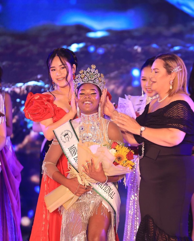 Nữ sinh 14 tuổi đoạt Á hậu 1 Miss Eco Teen International - Ảnh 2.