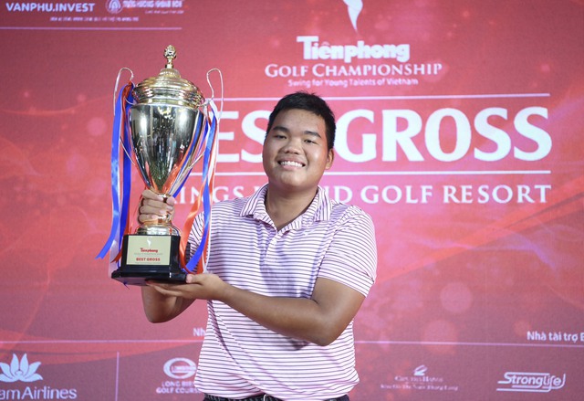 Golfer 16 tuổi đăng quang giải Tiền Phong Golf Championship 2023 - Ảnh 1.