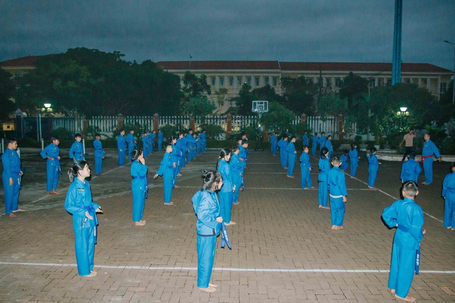 Võ sư vovinam dạy võ miễn phí cho trẻ em mồ côi - Ảnh 2.