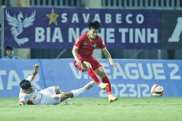 Giải hạng nhất 2023-2024: Bà Rịa-Vũng Tàu thắng tưng bừng, PVF-CAND lại bế tắc - Ảnh 1. Giải hạng nhất 2023-2024: Bà Rịa-Vũng Tàu thắng tưng bừng, PVF-CAND lại bế tắc - Ảnh 1.