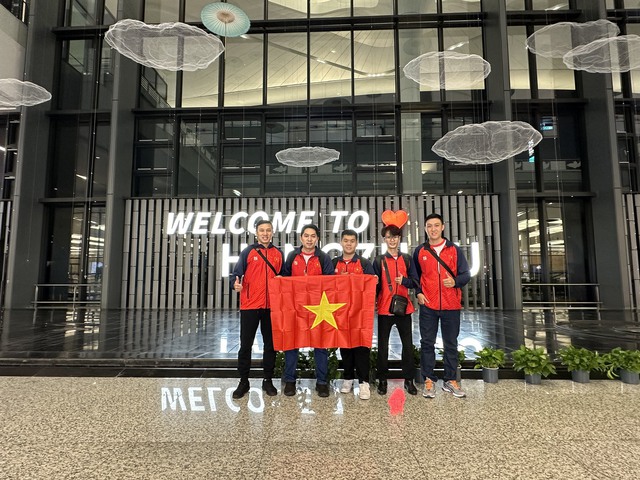 Các đội đại diện Việt Nam lên đường dự giải AIES Robot Sports châu Á - Ảnh 1. Các đội đại diện Việt Nam lên đường dự giải AIES Robot Sports châu Á - Ảnh 1.