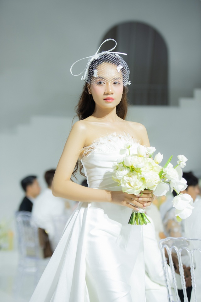 Tiểu Vy, Mai Phương hóa cô dâu lộng lẫy khi diện váy cưới - Ảnh 2.
