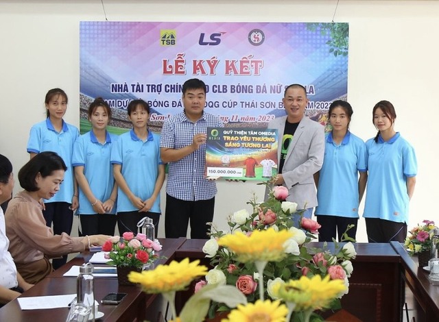 Được nhà tài trợ 'bơm tiền', CLB Sơn La trở lại giải bóng đá nữ VĐQG - Ảnh 3.