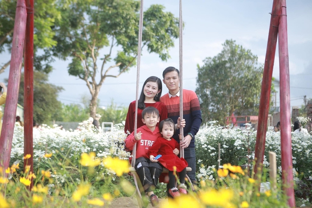 Ấn tượng Gia đình trẻ hạnh phúc '5 chung' - Ảnh 3. Ấn tượng Gia đình trẻ hạnh phúc '5 chung' - Ảnh 3.