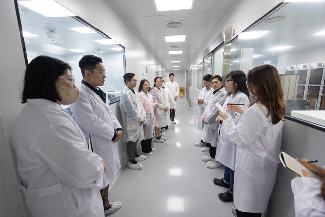 Bác sĩ Tô Lan Phương chia sẻ kinh nghiệm sử dụng Botulinum toxin tại Hàn Quốc - Ảnh 2. Bác sĩ Tô Lan Phương chia sẻ kinh nghiệm sử dụng Botulinum toxin tại Hàn Quốc - Ảnh 2.