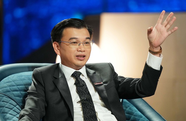 'Hot TikToker' Long Chun mang bún thang gia truyền lên Shark Tank gọi vốn 'cá mập' - Ảnh 5. 'Hot TikToker' Long Chun mang bún thang gia truyền lên Shark Tank gọi vốn 'cá mập' - Ảnh 5.