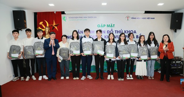 Tỷ lệ IVF thành công tại Việt Nam cao hơn trung bình của thế giới - Ảnh 1. Tỷ lệ IVF thành công tại Việt Nam cao hơn trung bình của thế giới - Ảnh 1.