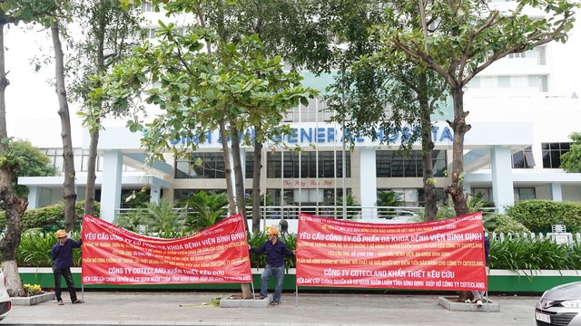 Bình Định: Bệnh viện bất ngờ bị căng băng rôn đòi nợ  - Ảnh 1.
