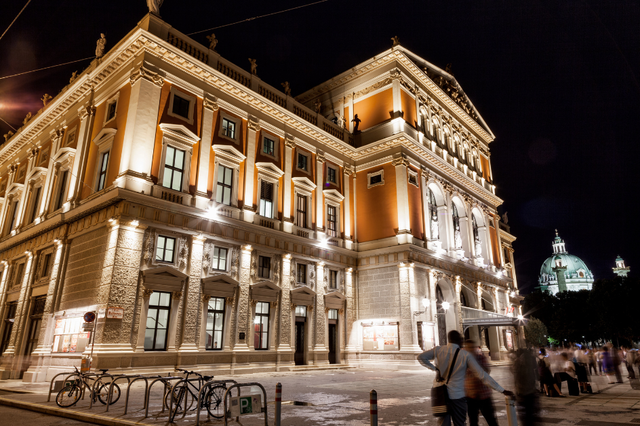Đêm nhạc tại nhà hát opera Vienna -  Âm vang văn hóa Áo  - Ảnh 1.
