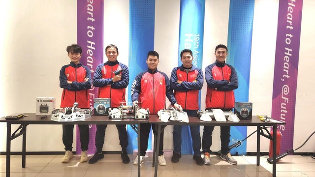 ĐTQG Thể thao điện tử Việt Nam thi đấu biểu diễn tại Hàng Châu, Trung Quốc - Ảnh 2. ĐTQG Thể thao điện tử Việt Nam thi đấu biểu diễn tại Hàng Châu, Trung Quốc - Ảnh 2.